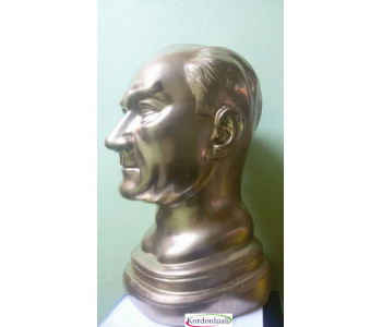 Atatürk Büstü 40 cm Polyester